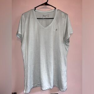 XL UNDER ARMOUR TEE